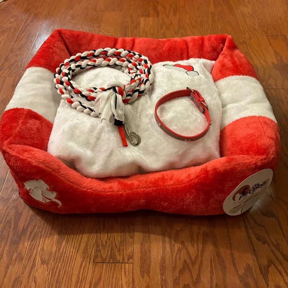 Red Christmas Dog Bed Set